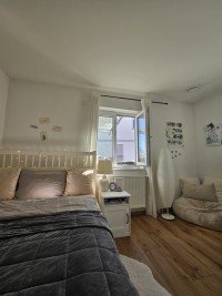 Bild (fddcdb852ad5d571d2f9ead57d812dde): Einzelnes WG-Zimmer in zentraler Lage mit S�dbalkon! 3er WG